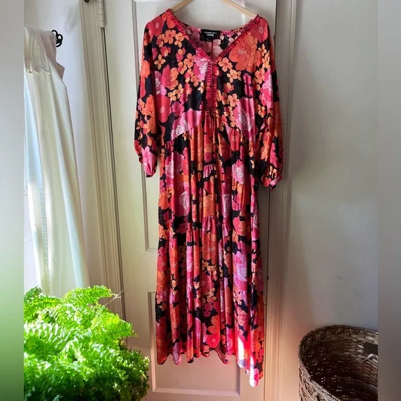 chinese dress ladies Johnny Was peach & beige Viscose blend Floral Sleeveless maxi Dress, S   Sola Lucy